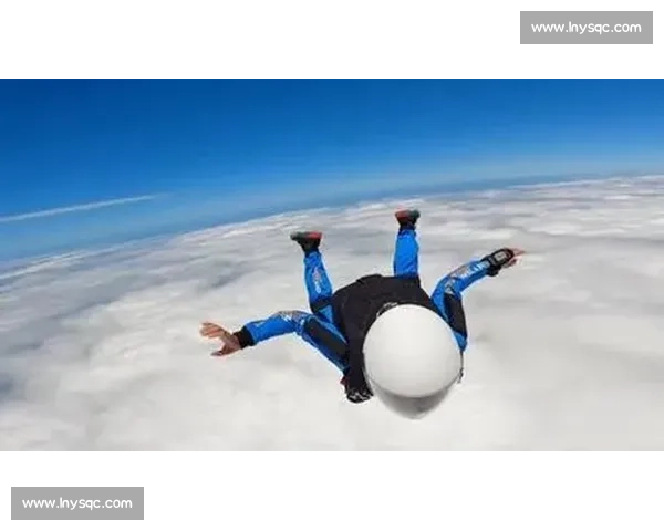 吉安蓝天舞 “芭蕾”:跳伞世界杯凌空开赛